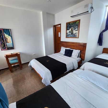 Costa Del Sol Hotel Puerto Ayora  Bagian luar foto