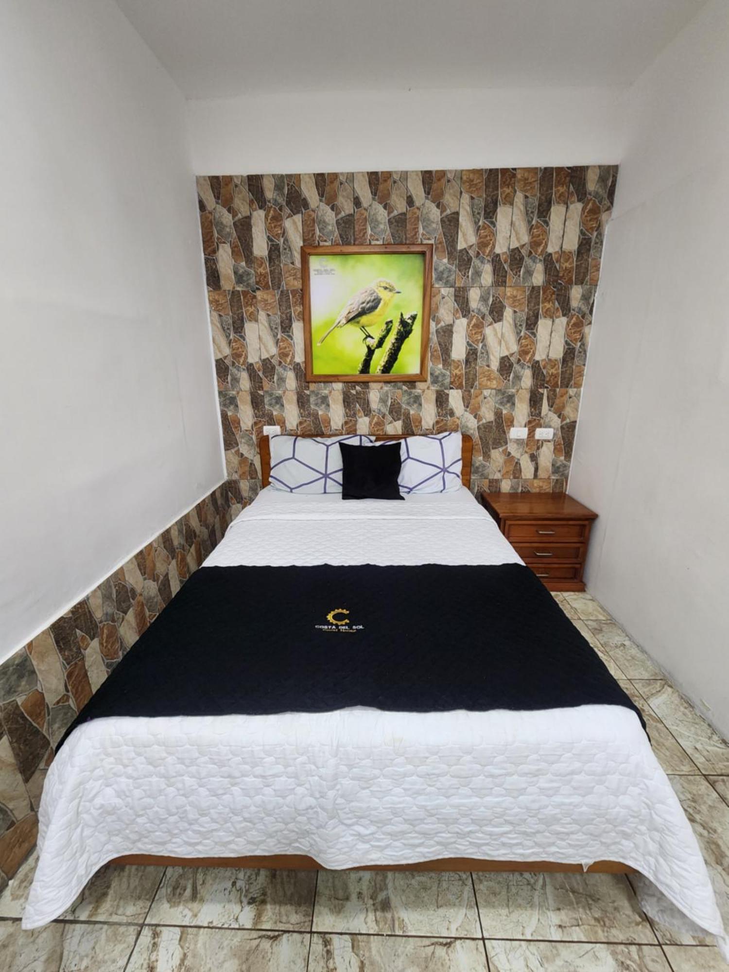 Costa Del Sol Hotel Puerto Ayora  Bagian luar foto